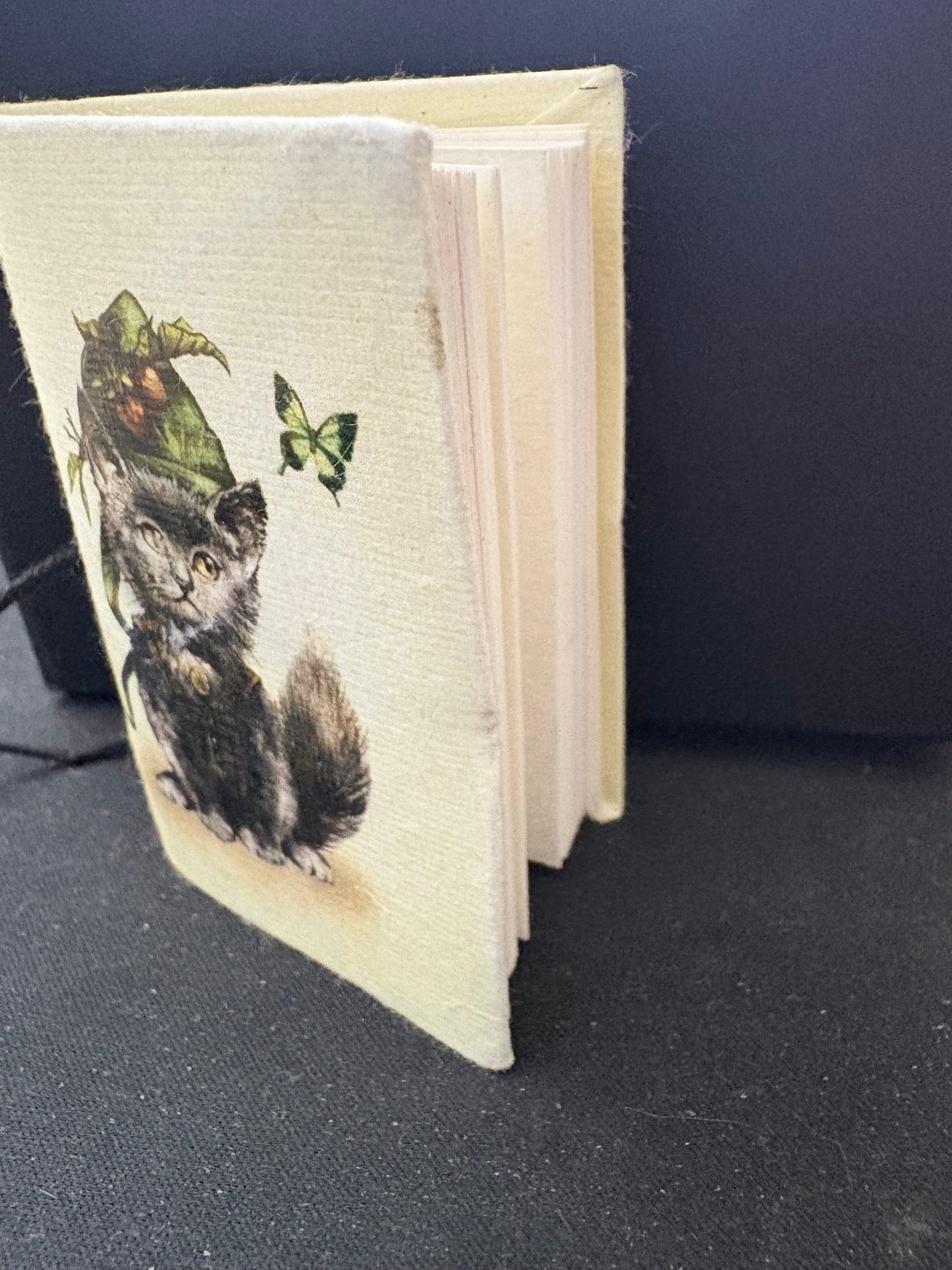 Vintage Cat Scene Mini Tie Journal
