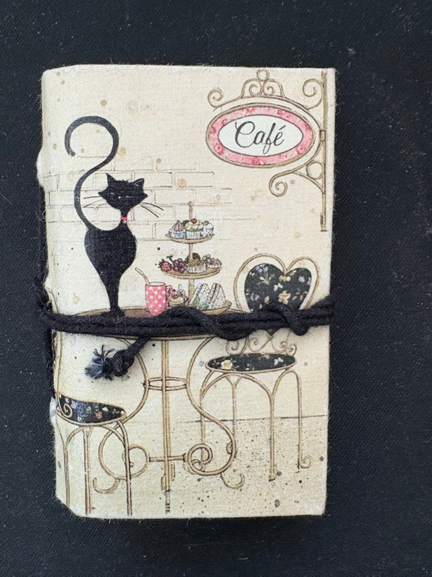 Vintage Cat Scene Mini Tie Journal
