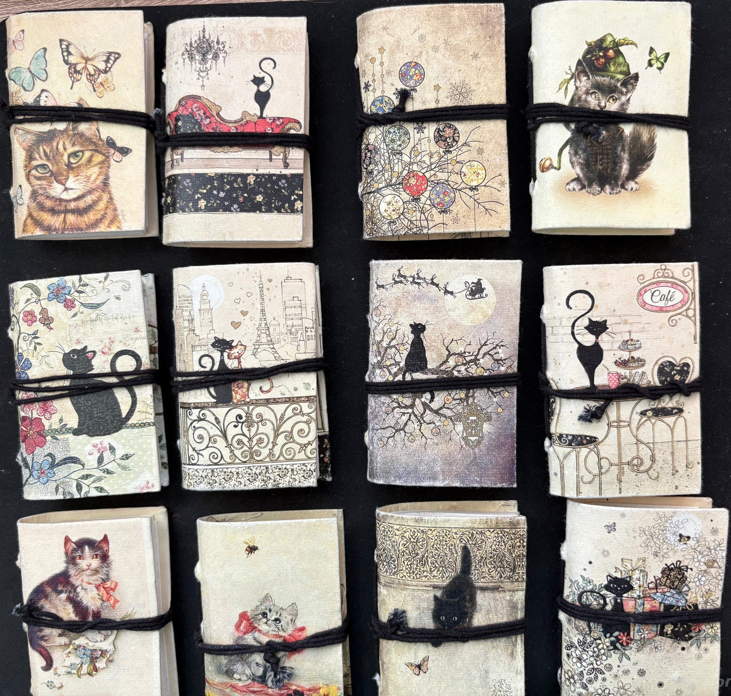 Vintage Cat Scene Mini Tie Journal