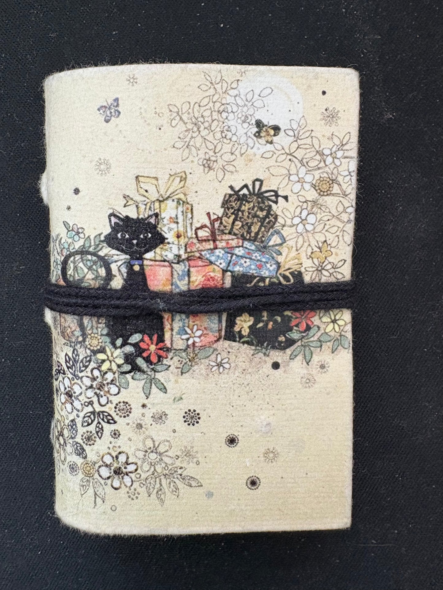 Vintage Cat Scene Mini Tie Journal
